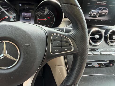 Used 2019 Mercedes-Benz GLC 300 image 12