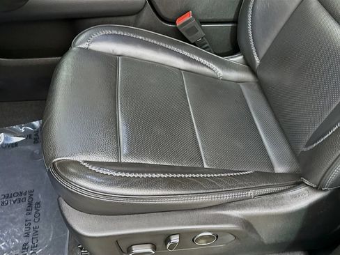 Used 2023 GMC Yukon XL Denali AWD/4WD image 20