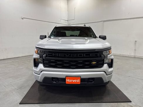 Certified 2022 Chevrolet Silverado 1500 Custom image 2