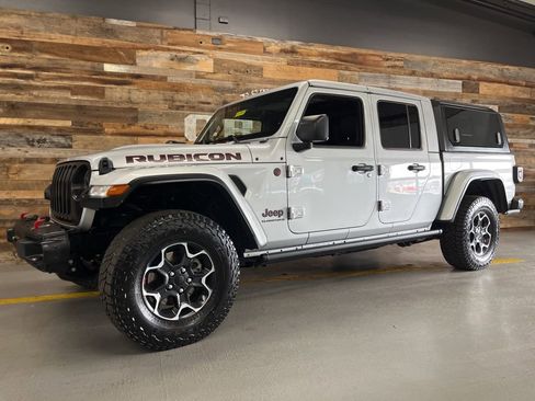 Used 2023 Jeep Gladiator Rubicon w/ Cold Weather Group image 17