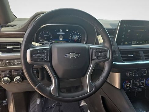 Used 2022 Chevrolet Tahoe Z71 w/ Z71 Off-Road Package AWD/4WD image 19
