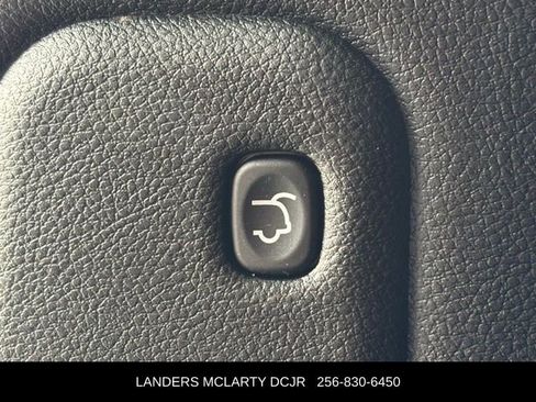 Used 2023 Dodge Durango GT image 19