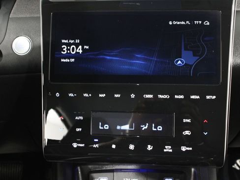 Certified 2024 Hyundai Tucson SEL w/ Convenience Package FWD image 9