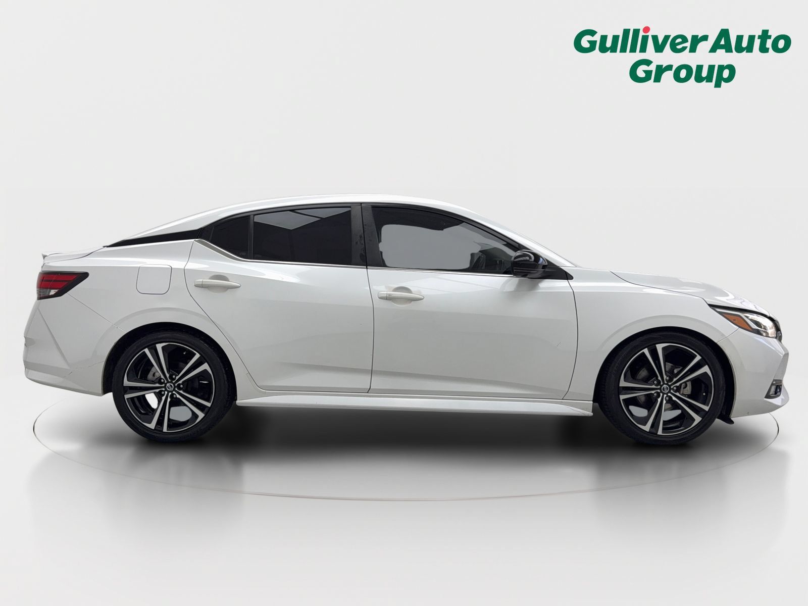Used 2020 Nissan Sentra SR w/ Premium Package FWD image 10