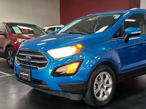 Used 2018 Ford EcoSport SE w/ SE Convenience Package image 9