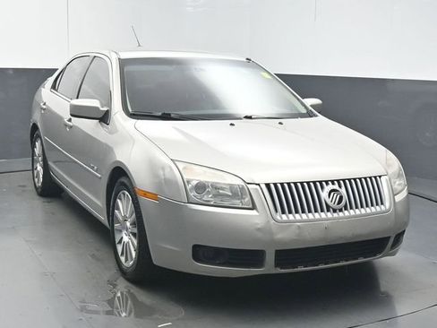 Used 2008 Mercury Milan FWD image 2