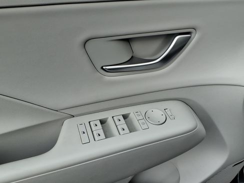 Certified 2024 Hyundai Kona Limited AWD/4WD image 25