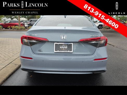 Used 2024 Honda Civic Touring image 5