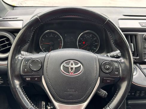 Used 2018 Toyota RAV4 SE w/ Power Extra Value Package AWD/4WD image 25