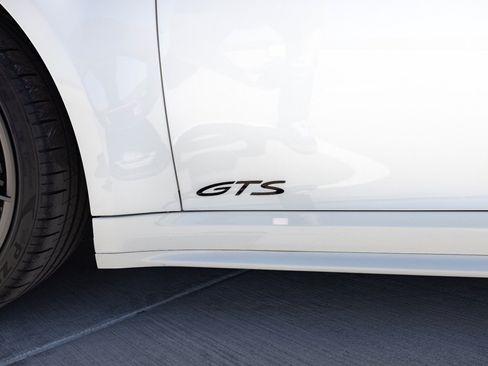 Used 2024 Porsche 911 Targa 4 GTS AWD/4WD image 14