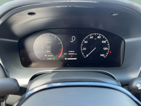 Certified 2026 Honda HR-V Sport image 17
