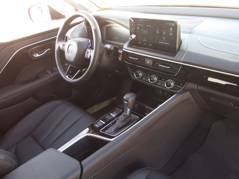 Used 2025 Acura ADX FWD image 10