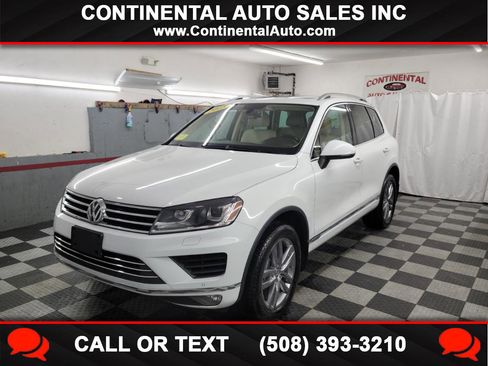 Used 2015 Volkswagen Touareg Sport image 1
