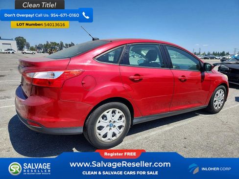 Used 2012 Ford Focus SE FWD image 4