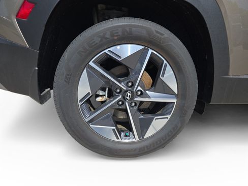 Used 2025 Hyundai Tucson SEL AWD/4WD image 17