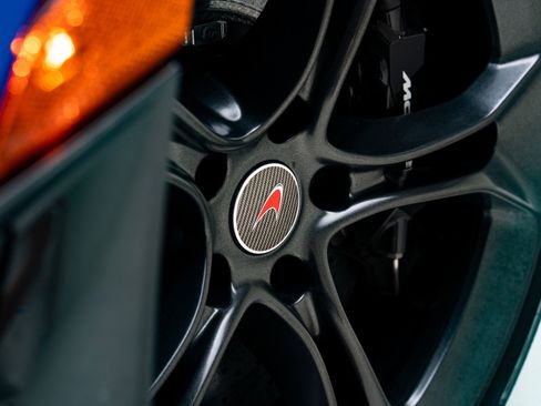 Used 2018 McLaren 720S Performance RWD image 21