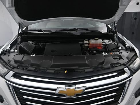 Used 2023 Chevrolet Traverse LT FWD image 28