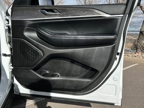 Used 2024 Jeep Grand Cherokee Limited w/ Trailer Tow Package image 31