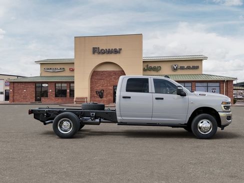 New 2026 RAM 3500 Tradesman w/ Chrome Appearance Group A AWD/4WD image 23