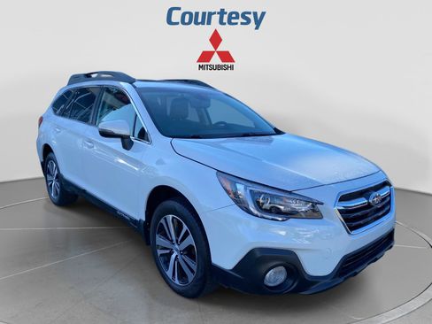 Used 2019 Subaru Outback 2.5i Limited AWD/4WD image 8