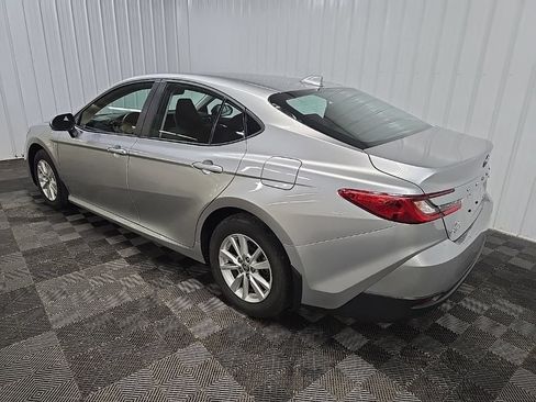 Used 2025 Toyota Camry LE w/ Convenience Package AWD/4WD image 9