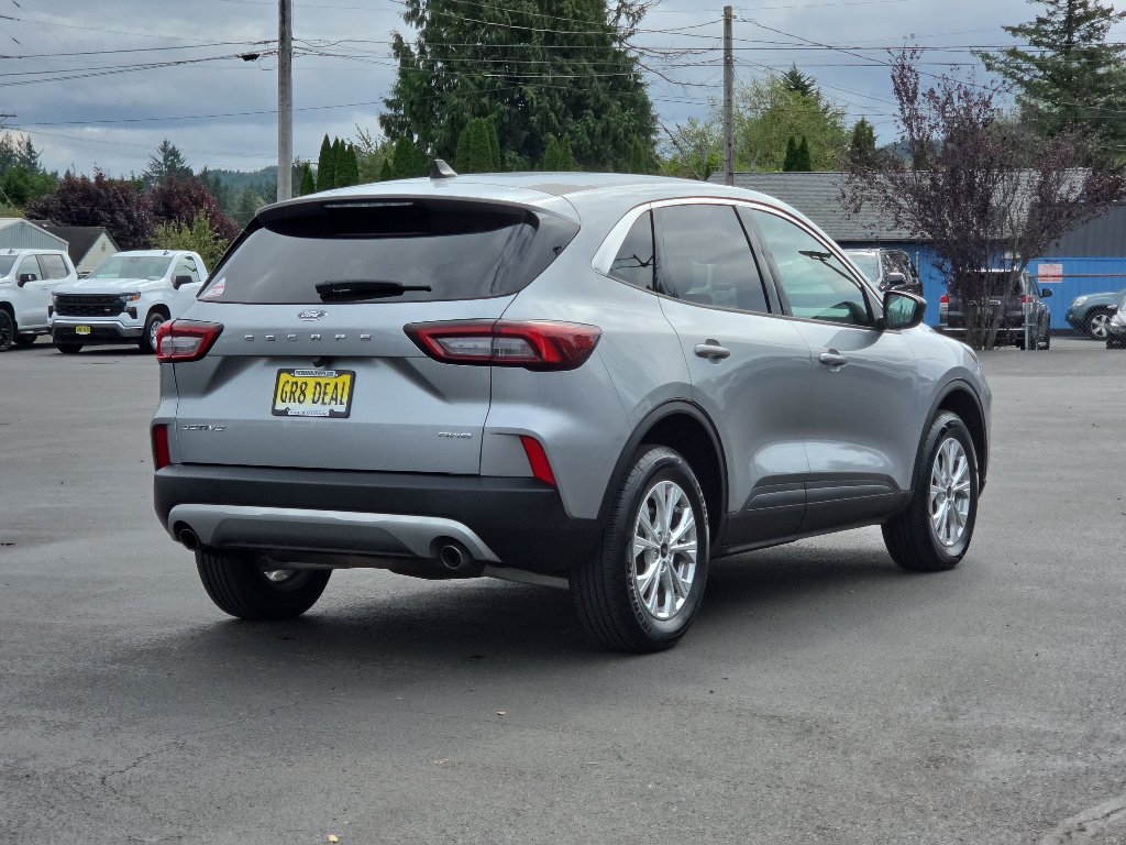 Used 2024 Ford Escape Active AWD/4WD image 5