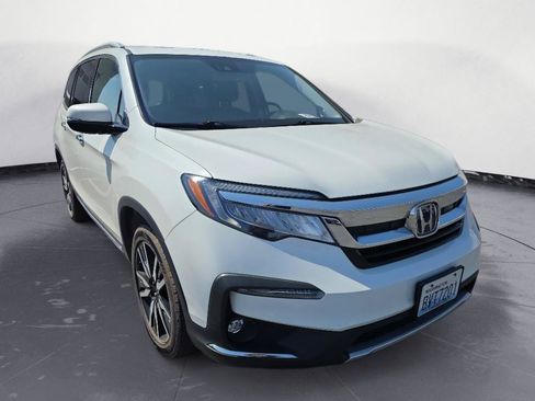 Used 2021 Honda Pilot Elite image 2
