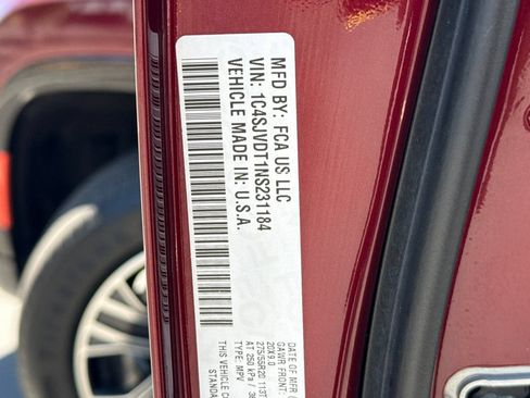 Used 2022 Jeep Wagoneer Series III AWD/4WD image 45