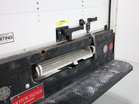 Used 2022 Chevrolet Express 3500 w/ Driver Convenience Package image 19