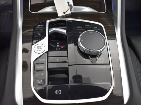 Used 2025 BMW X6 xDrive40i AWD/4WD image 10
