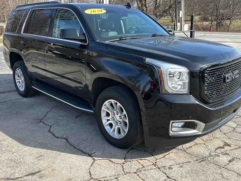 Used 2020 GMC Yukon SLT image 2