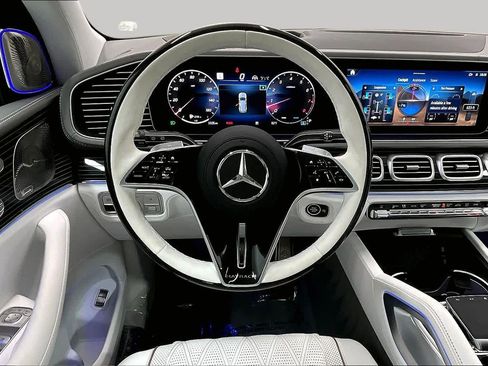 Used 2026 Mercedes-Benz Maybach GLS 600 4MATIC image 6