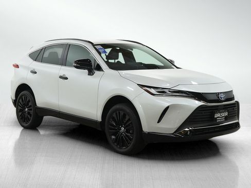 Used 2024 Toyota Venza Nightshade image 7