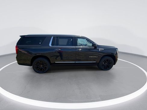 New 2026 GMC Yukon XL Denali w/ Denali Reserve Package AWD/4WD image 9