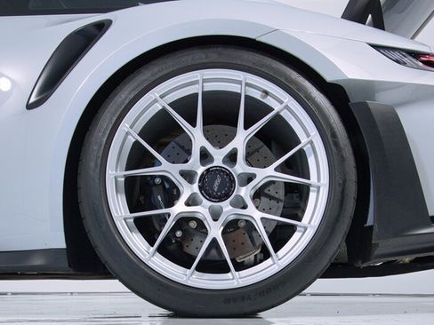 Used 2025 Porsche 911 GT3 RS RWD image 9