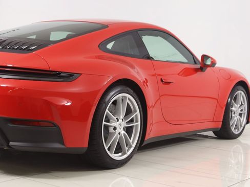 Used 2025 Porsche 911 Carrera RWD image 71
