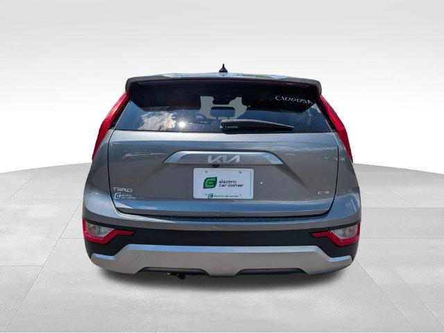 Used 2023 Kia Niro LX FWD image 6