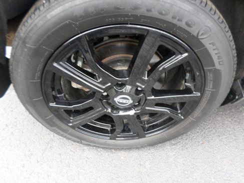 Used 2024 Nissan Kicks SR w/ SR Premium Package FWD image 35