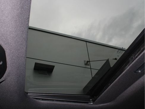 New 2025 Jeep Grand Cherokee Laredo X w/ Luxury Tech Group I image 23