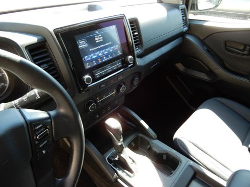 Used 2024 Nissan Frontier S w/ Technology Package AWD/4WD image 13