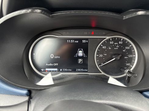 Used 2025 Nissan Versa SV FWD image 15