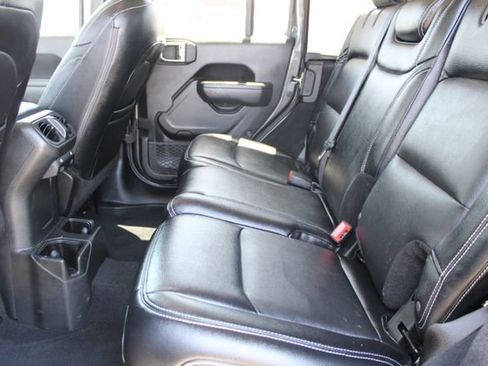 Used 2022 Jeep Wrangler Unlimited Sport AWD/4WD image 44