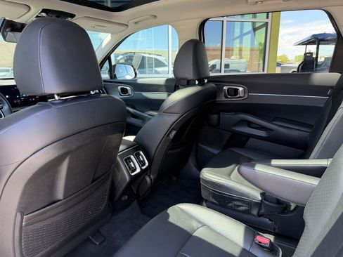Used 2025 Kia Sorento X-Line EX AWD/4WD image 33