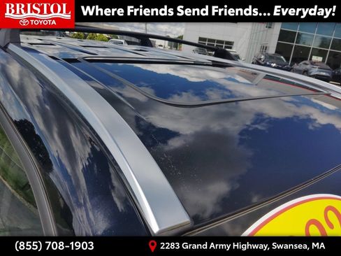 Used 2022 Toyota Highlander Limited AWD/4WD image 9