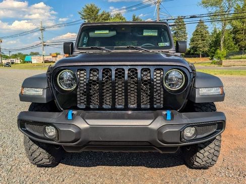Used 2023 Jeep Wrangler Unlimited w/ Safety Group AWD/4WD image 2