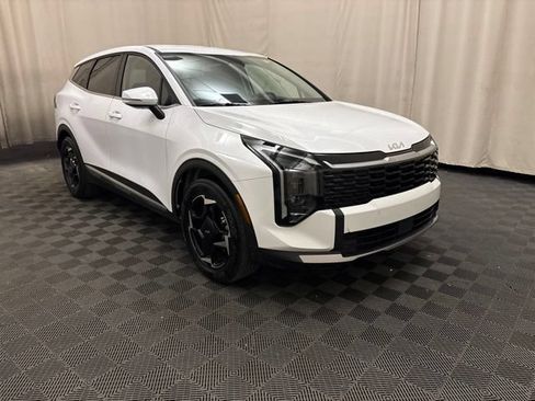Certified 2026 Kia Sportage EX FWD image 3