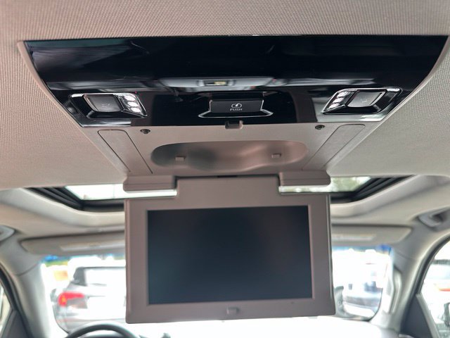 Used 2017 Chevrolet Tahoe Premier AWD/4WD image 26