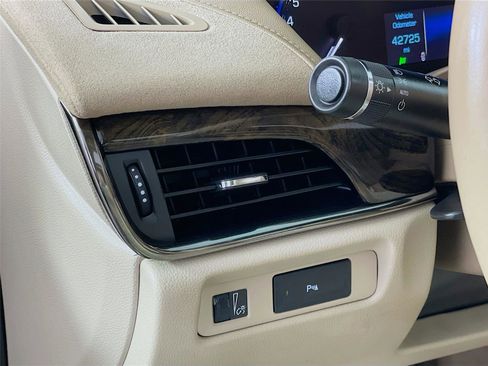 Used 2016 Cadillac ATS Luxury w/ Sun And Sound Package image 14