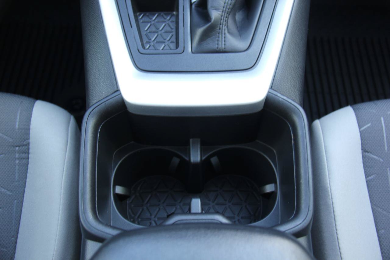 Used 2025 Toyota RAV4 XLE w/ Convenience Package FWD image 17