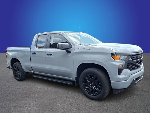 Used 2025 Chevrolet Silverado 1500 Custom AWD/4WD image 3